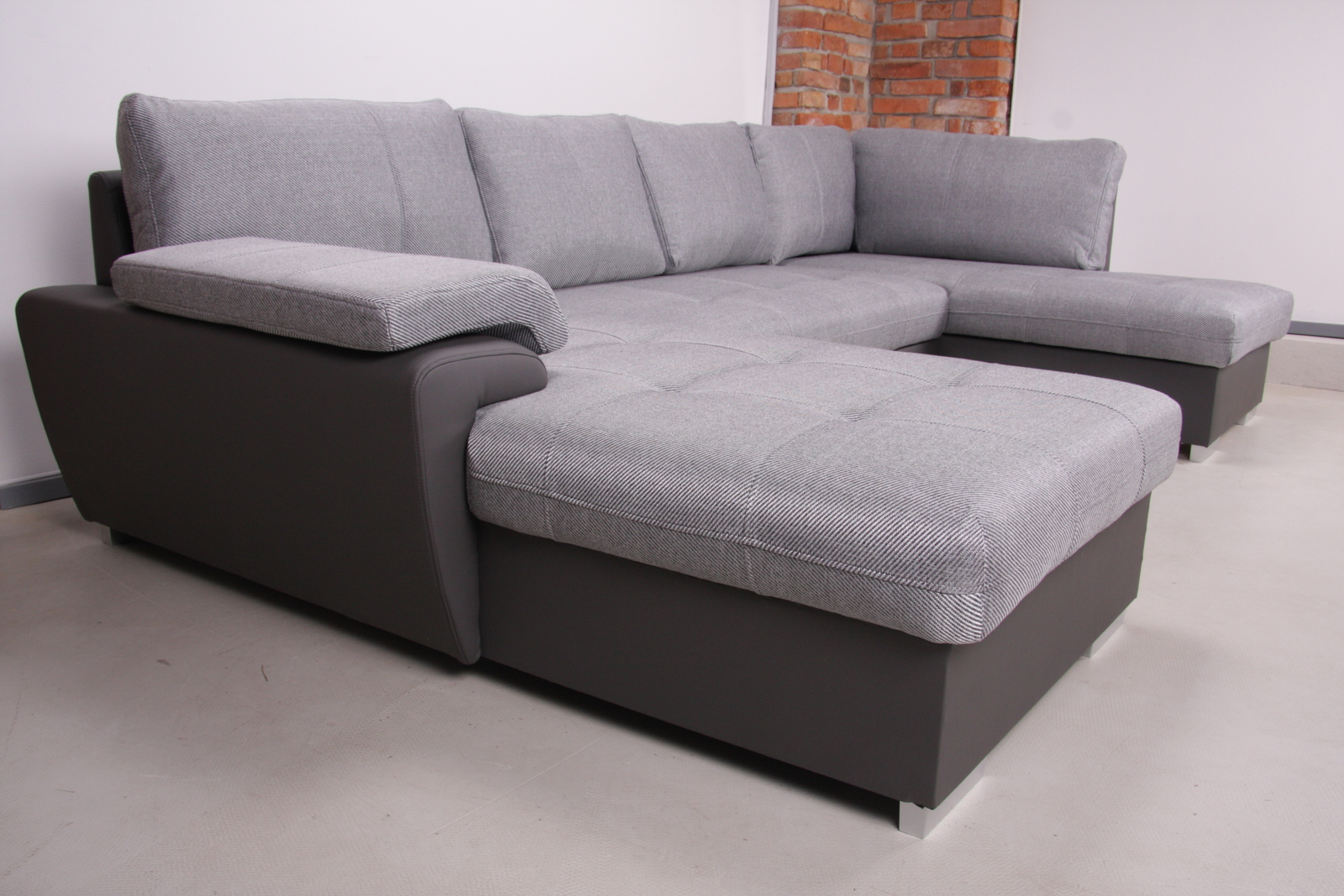 22 37 tokio maxi ucko sedaci souprava 23  