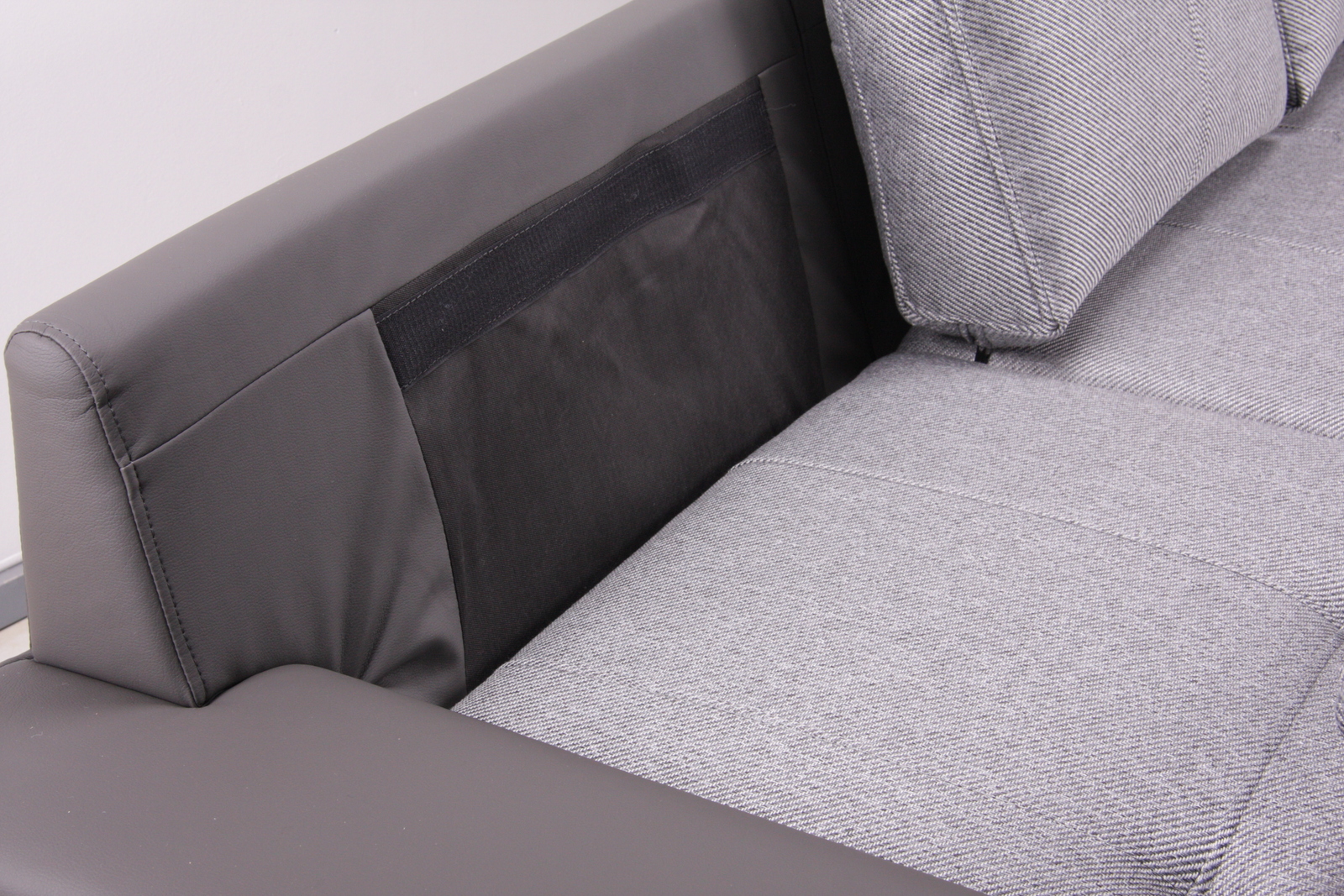 22 37 tokio maxi ucko sedaci souprava 52  