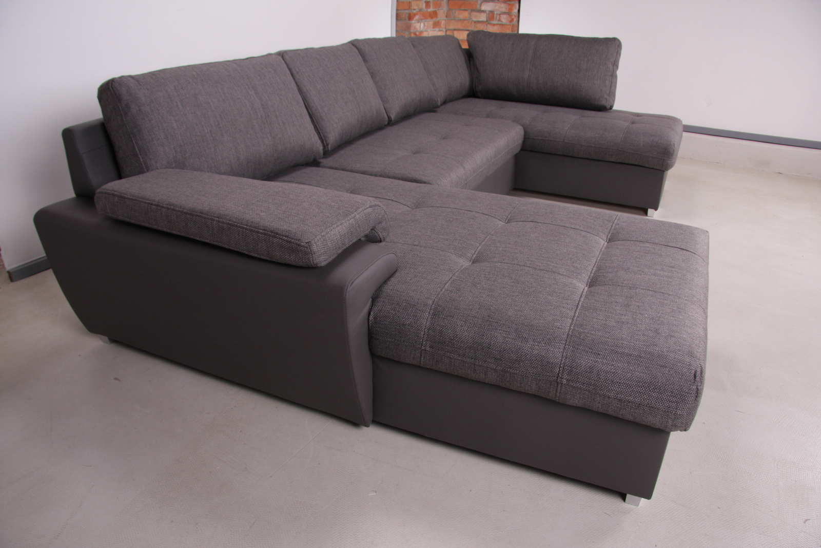 13 39  tokio maxi ucko sedaci souprava  19  