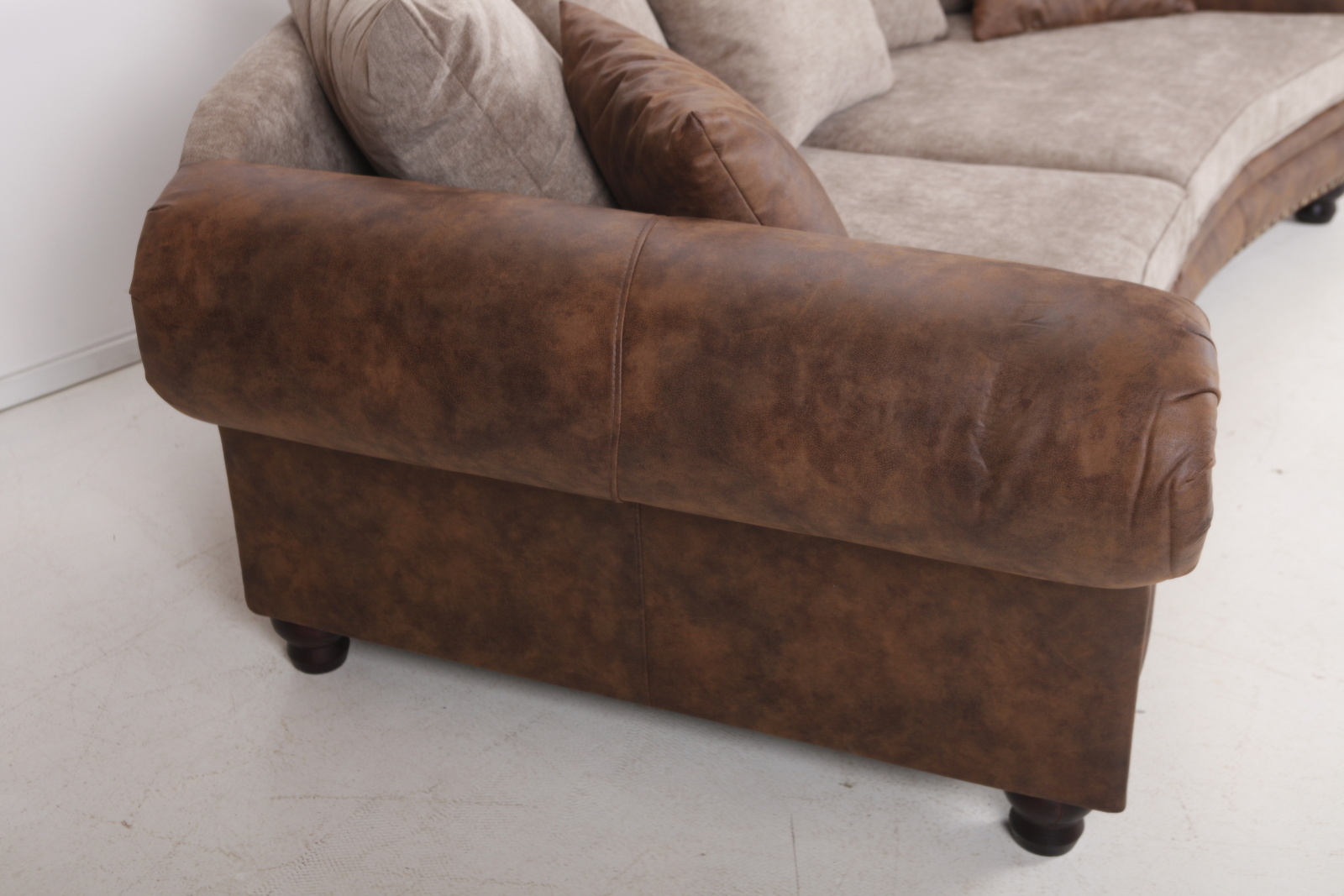  g643 chalet modena bigsofa mega sofa  gutmann faktory abcnabytek.cz    mg 6451