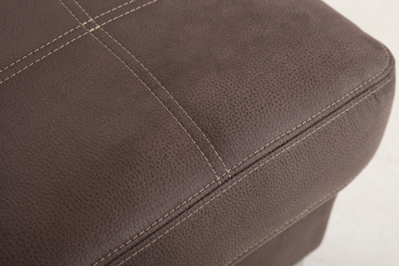  12 70 arles rozkladaci  prakticka moderni na spani sedaci souprava  mg 9923