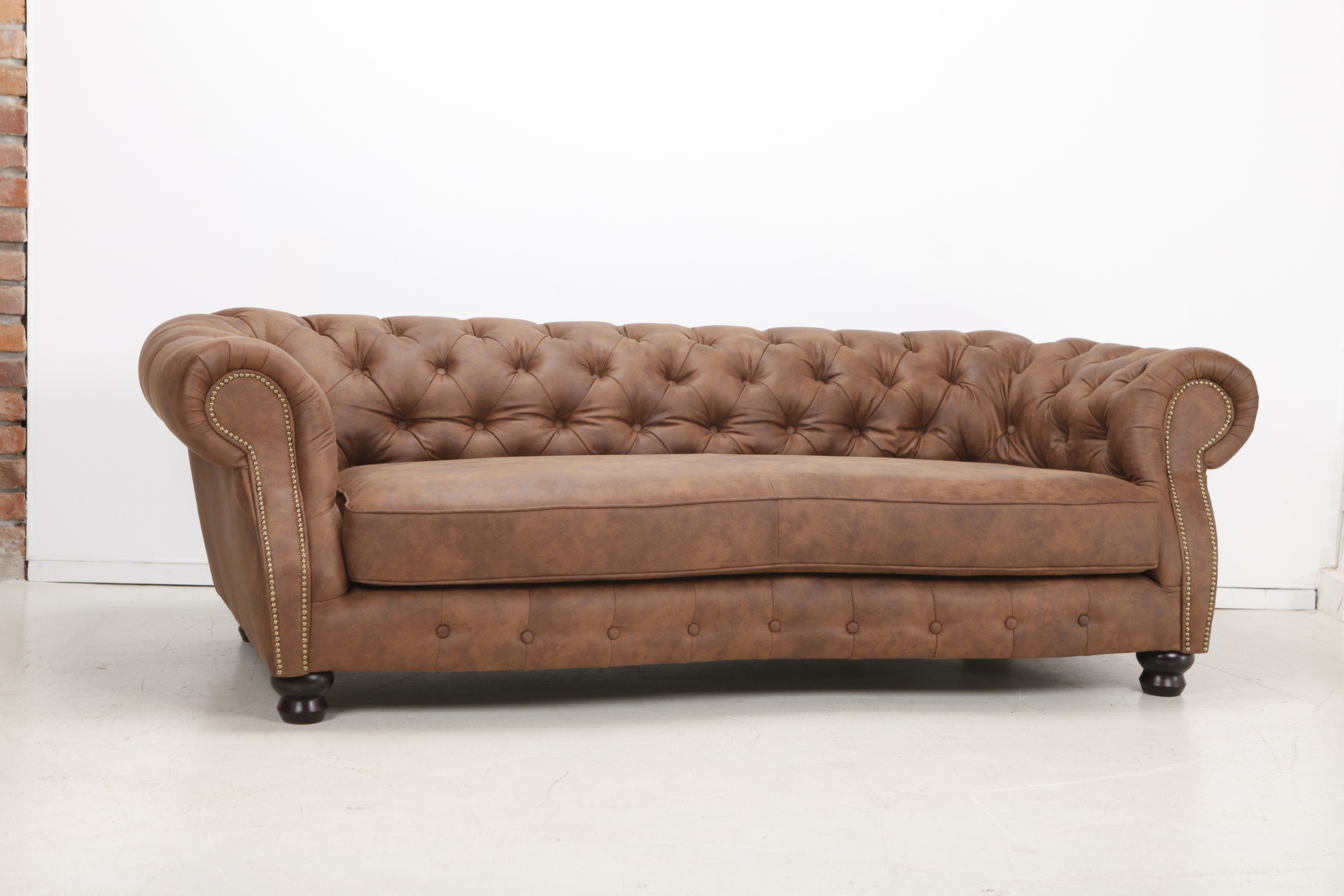 G719 giant chesterfield  landscape megasofa big sofa  mg 0004