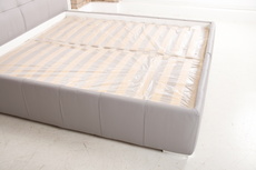 16 70 postel z prave kuze 180x200 luxusni postel kozena  mg 0154