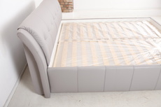 16 70 postel z prave kuze 180x200 luxusni postel kozena  mg 0159