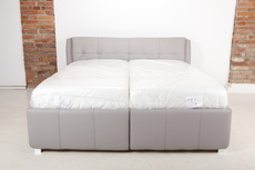 16 70 postel z prave kuze 180x200 luxusni postel kozena  mg 0165
