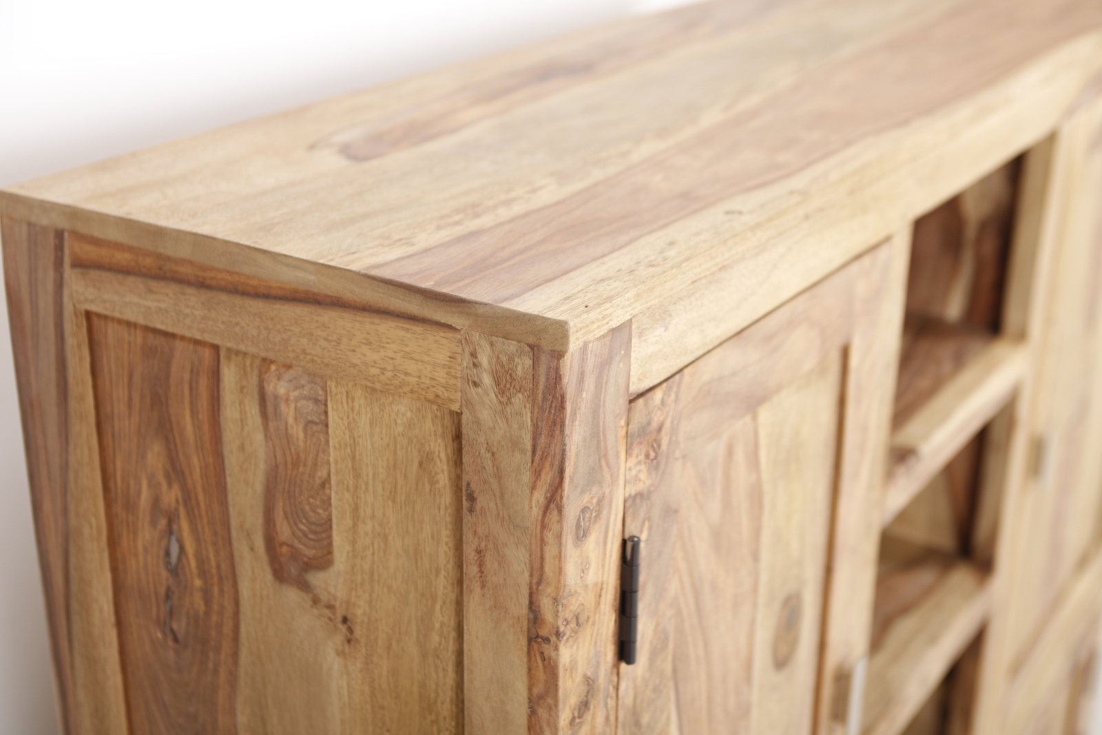 G sheesham komoda  mg 0114