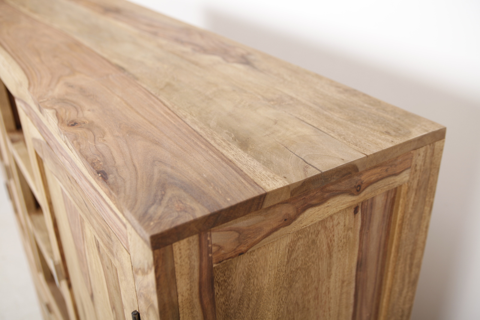 G sheesham komoda  mg 0120