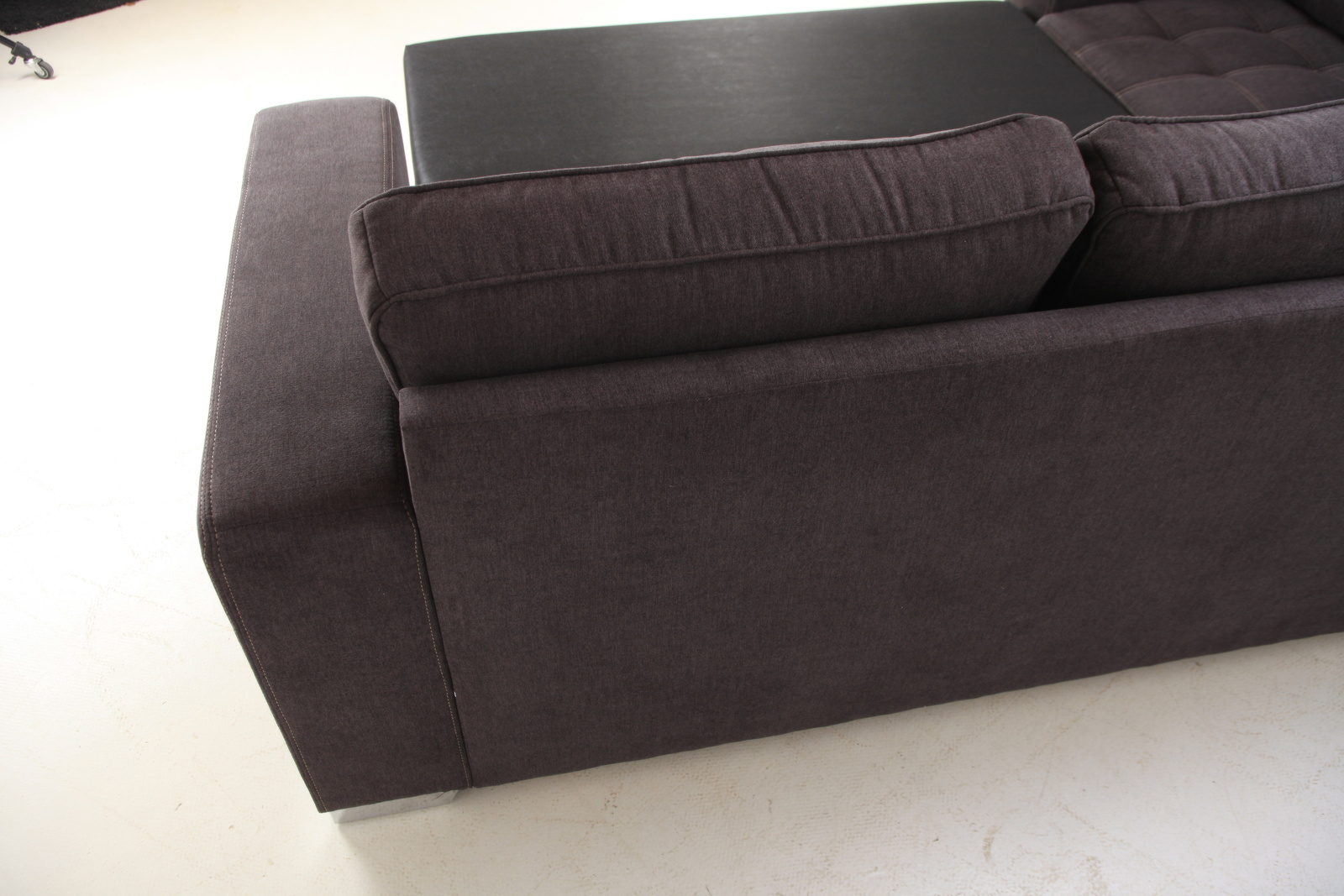 20 75 arles  www.abcnabytek.cz  sedaci souprava  mg 2771