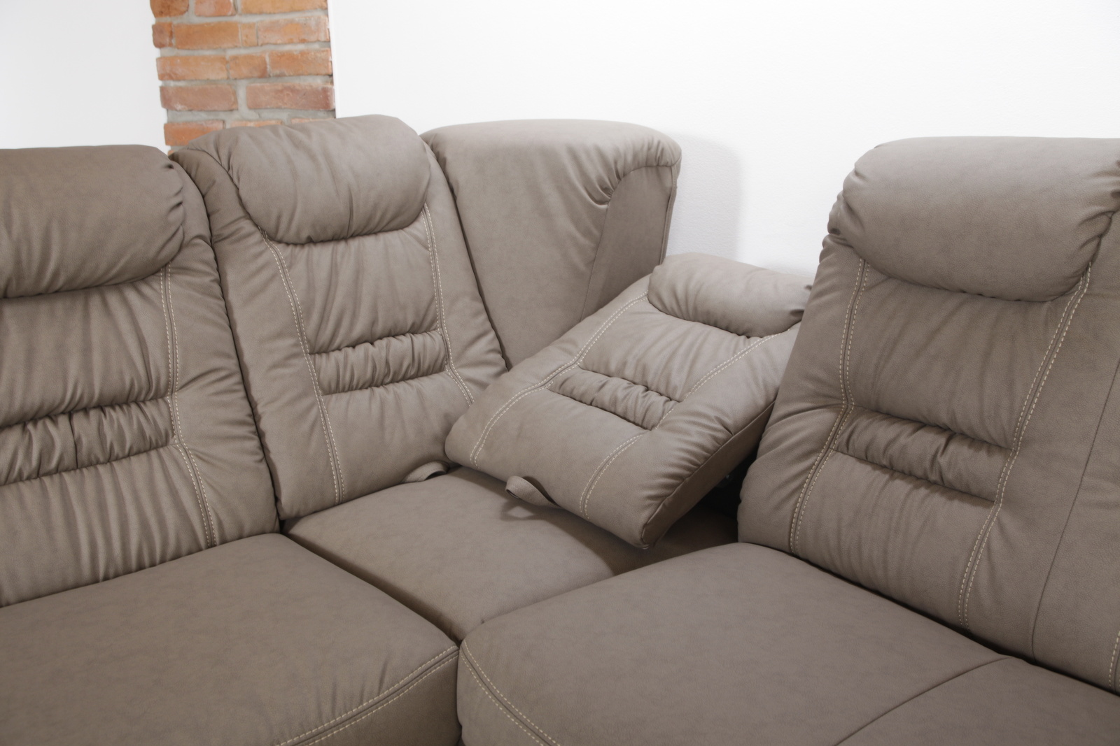 15 79 elvis luxusni kozena  sedaci souprava  mg 5343 