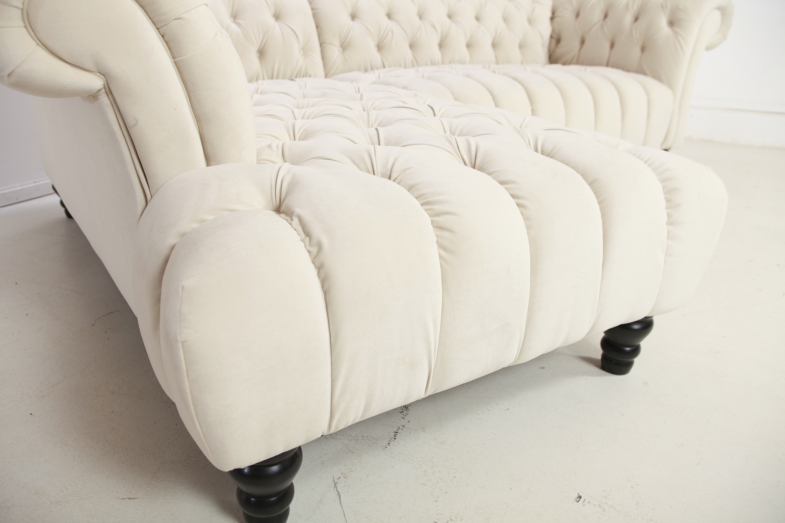 G790 canyon chesterfield pohovka sofa kostka koskovana  gutmann factory abcnabytek.cz   mg 6435