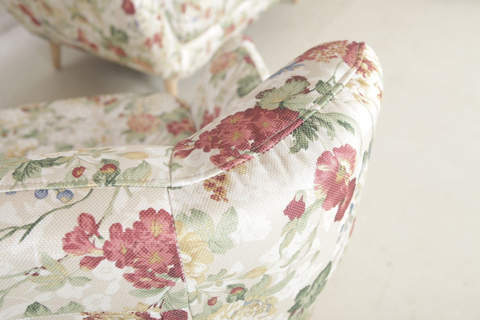 G806 kvetinova souprava sofa kreslo kv%c4%9btonovy vzor abcnabytek.cz   mg 6971