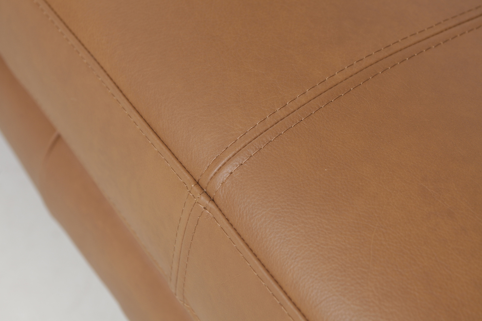 G862 loft  pohovka sofa canyon  kvalitni kozena  gutmann factory   mg 0211
