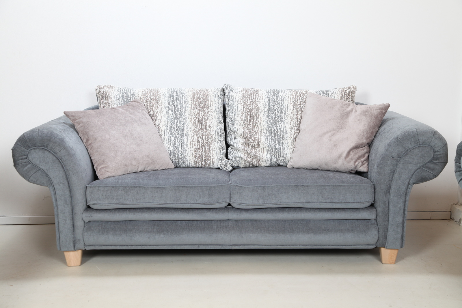 G979 3  2   otoman salvator ridgevalley chalet einzelsofa gutmann factory mega sofa ecksofa big sofa img 7516