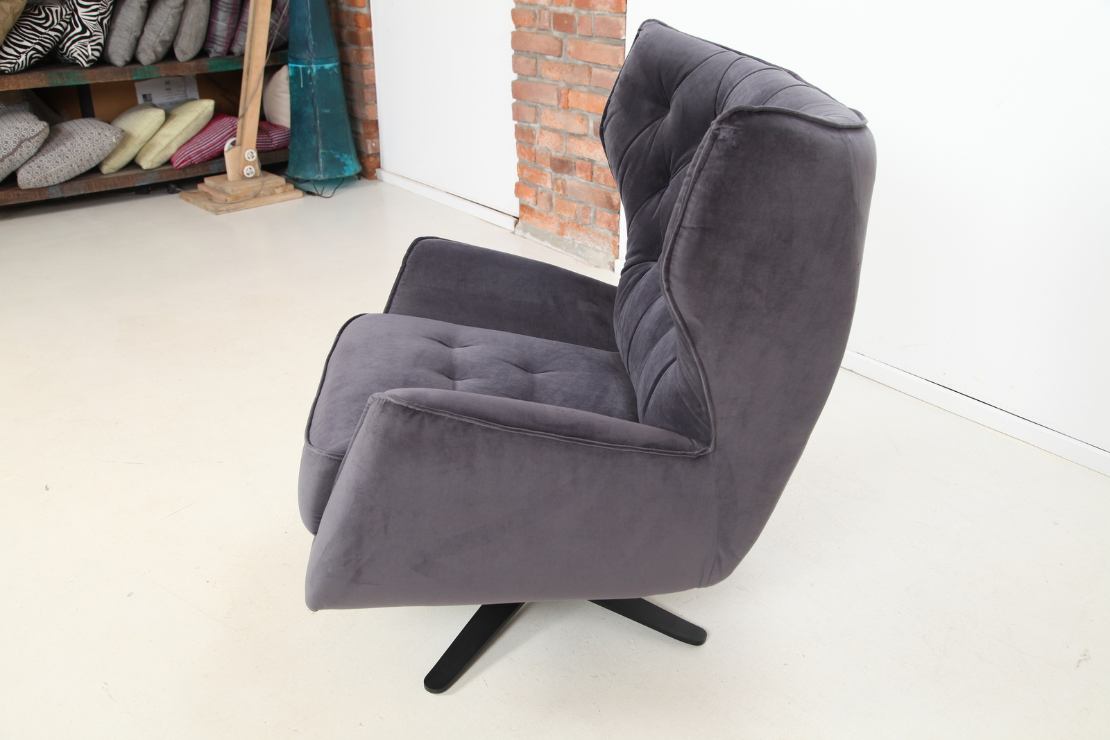 G980 ronny drehsessel moderni modern design designove %c4%9b%c5%a1ed%c3%a9 grey kreslo  gutmann factory img 7531