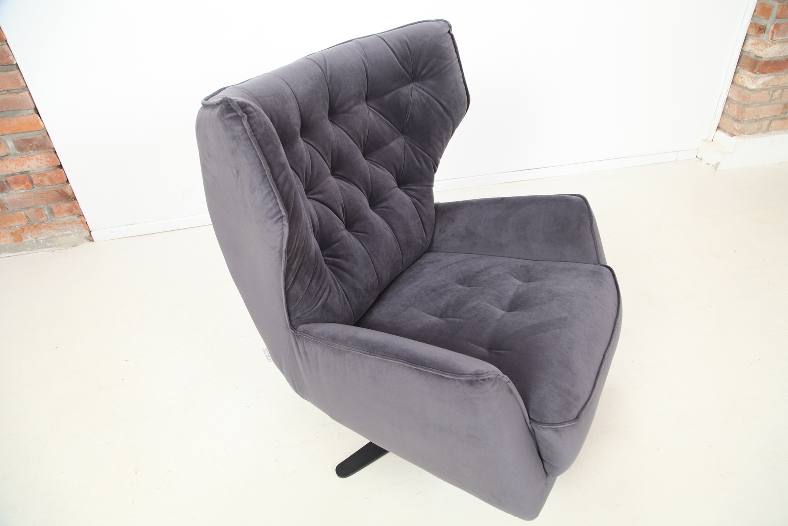 G980 ronny drehsessel moderni modern design designove %c4%9b%c5%a1ed%c3%a9 grey kreslo  gutmann factory img 7540