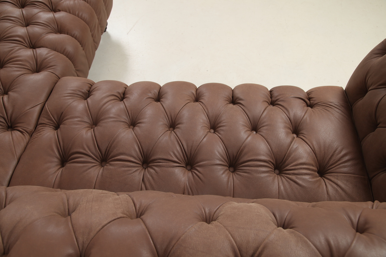 G31 canyon amazonas sofa leder kozene chesterfield gutmann factory abcnabytek.cz  img 8268