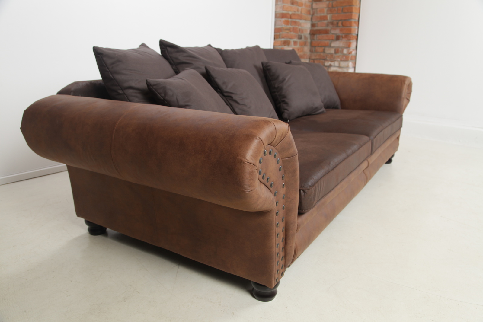 G51 chalet mega sofa design pohovka  big sofa mega sedaci souprava  gutmann factory abcnabytek.cz img 8727