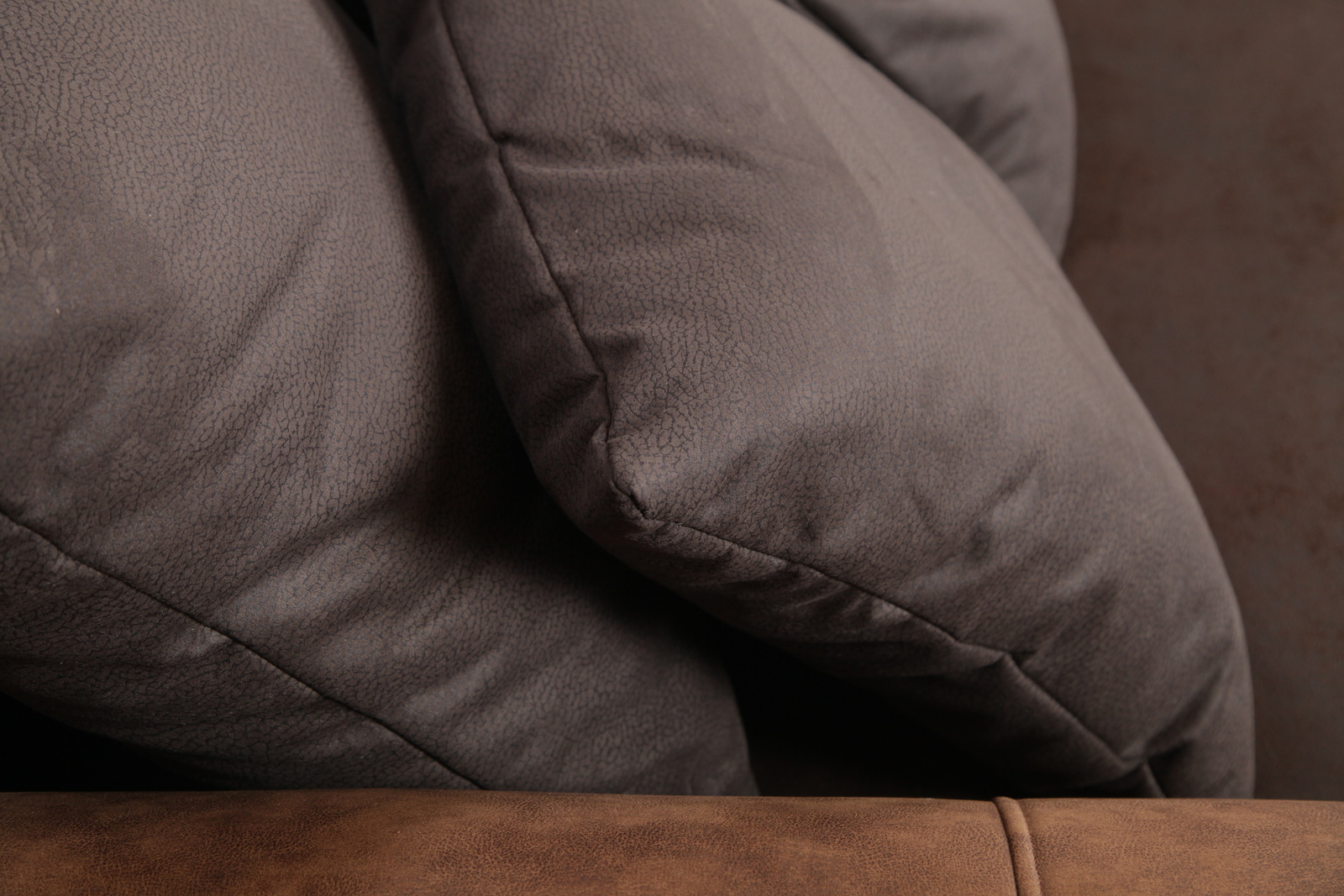 G51 chalet mega sofa design pohovka  big sofa mega sedaci souprava  gutmann factory abcnabytek.cz img 8735