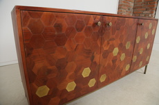 G54 hexagon komoda masiv akacie akat design  gutmann factorycanap%c3%a9 d'angle campagne i tissu abcnabytek.cz img 8820