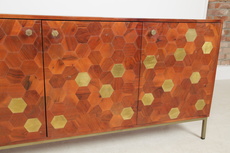 G54 hexagon komoda masiv akacie akat design  gutmann factorycanap%c3%a9 d'angle campagne i tissu abcnabytek.cz img 8833