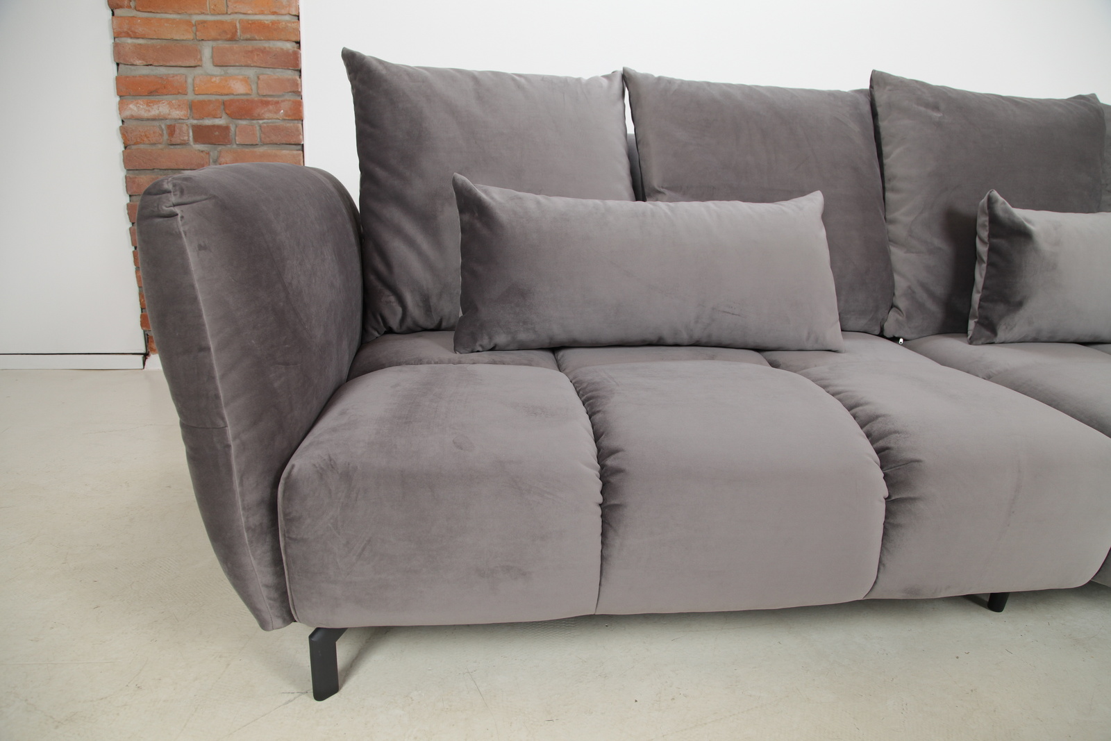 G56 berello  mega sofa big povovka moderni sedaci souprava  gutmann factory abcnabytek.cz img 8866
