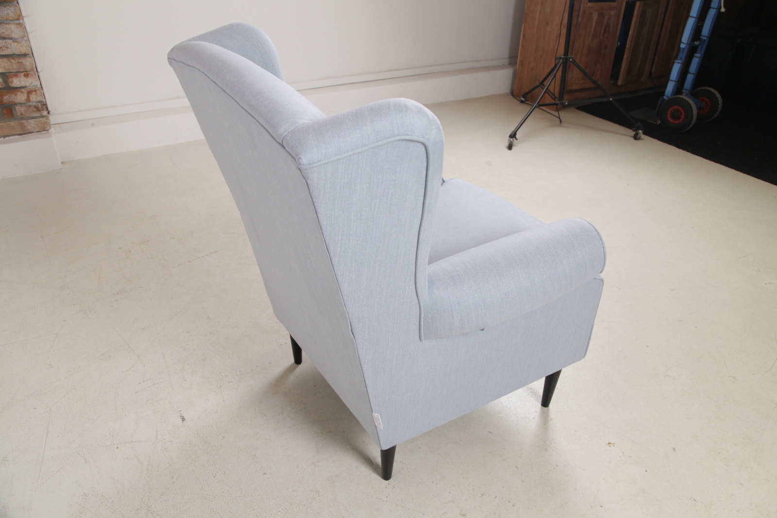 G94 finny designove k%c5%99eslo u%c5%a1%c3%a1k ohrensesse kreslo sessel  gutmann factory abcnabytek.cz img 9609