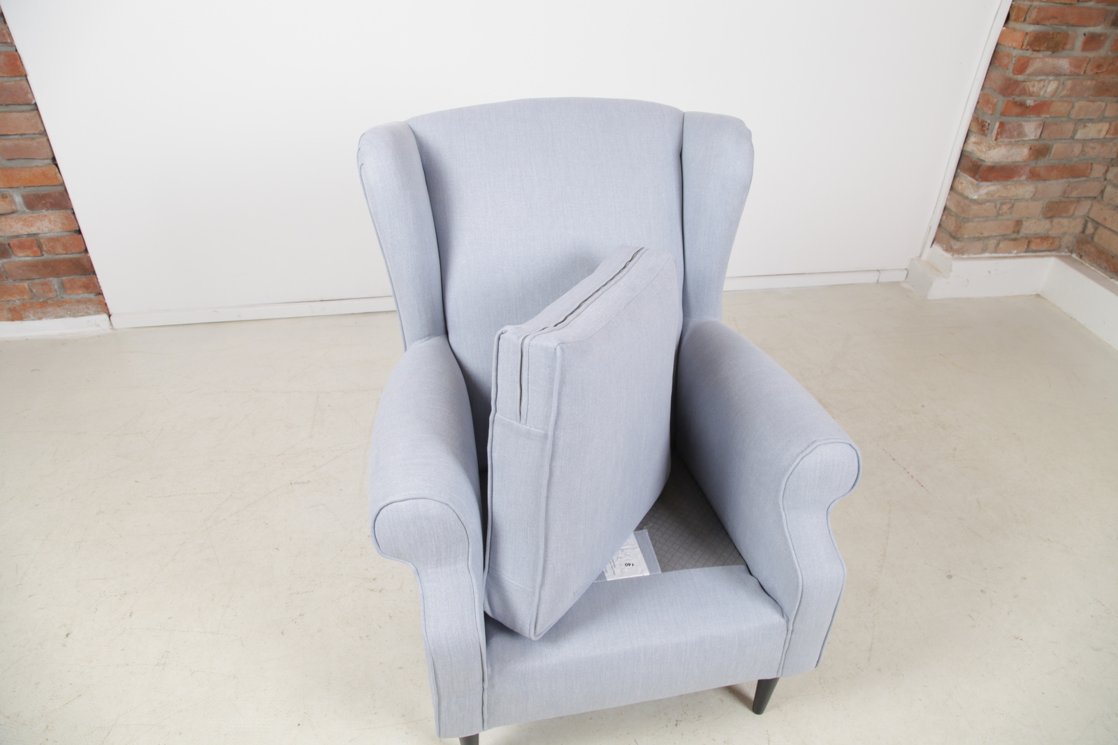 G94 finny designove k%c5%99eslo u%c5%a1%c3%a1k ohrensesse kreslo sessel  gutmann factory abcnabytek.cz img 9617