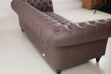 G102 canyon kozena sofa chesterfield sedaci souprava  gutmann factory abcnabytek.cz img 9784
