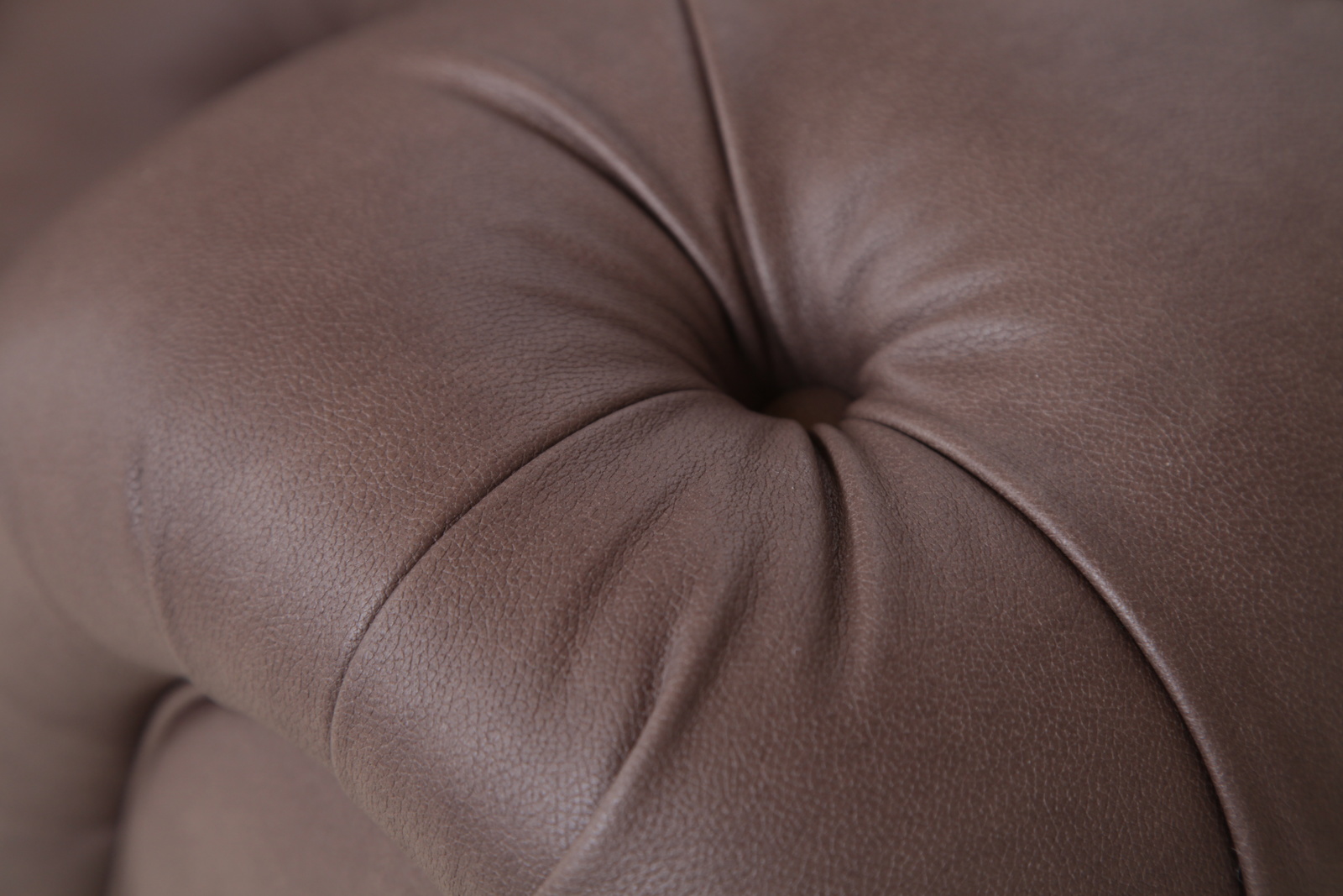 G102 canyon kozena sofa chesterfield sedaci souprava  gutmann factory abcnabytek.cz img 9788