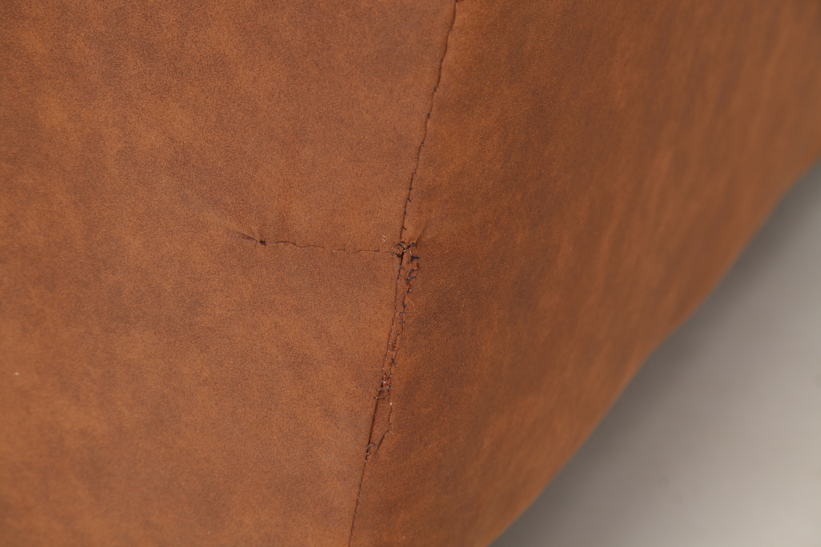 G140 landscape dvoum%c3%adstn%c3%a1 pohovka  textil  ko%c5%88akov%c3%a1 gutmann factory abcnabytek.cz  img 0473