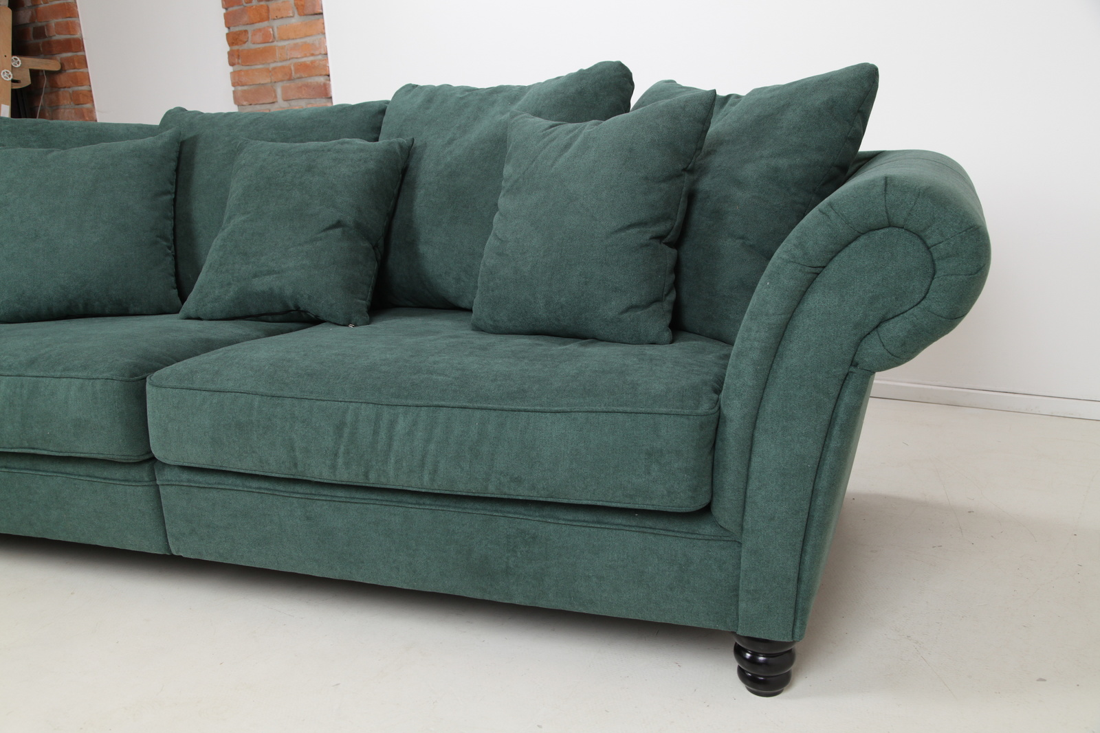 G143 lamour big mega pohovka lahvove zelena  sofa  pohovka gutmann factory img 0492